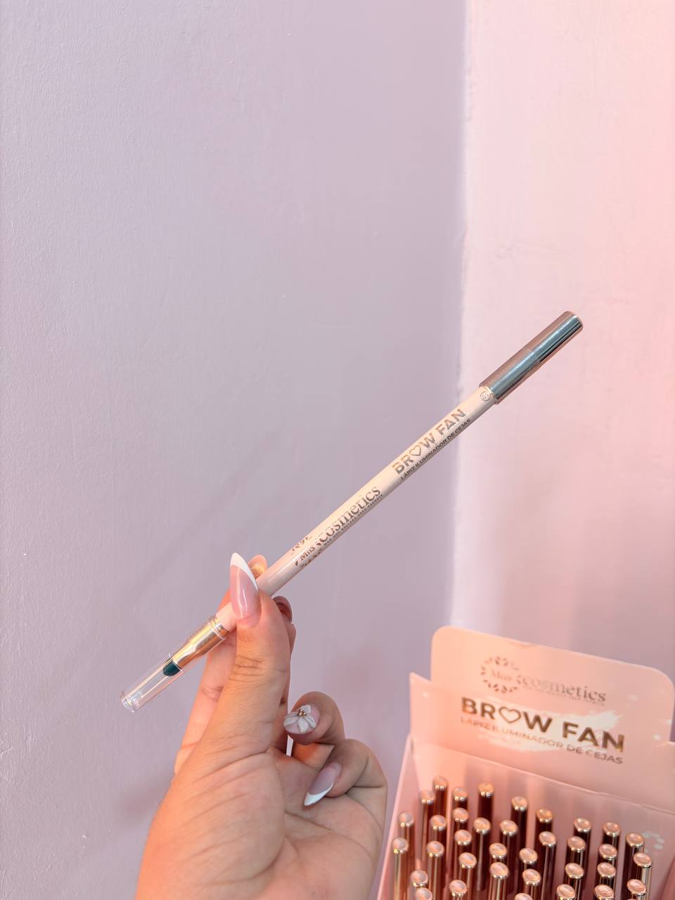 Lápiz Corrector e Iluminador Miss Cosmetics